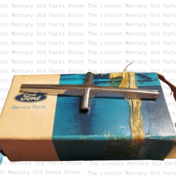 Trunk Lock Cover, Lincoln Insignia Star Ornament Flipper CROSS - NOS